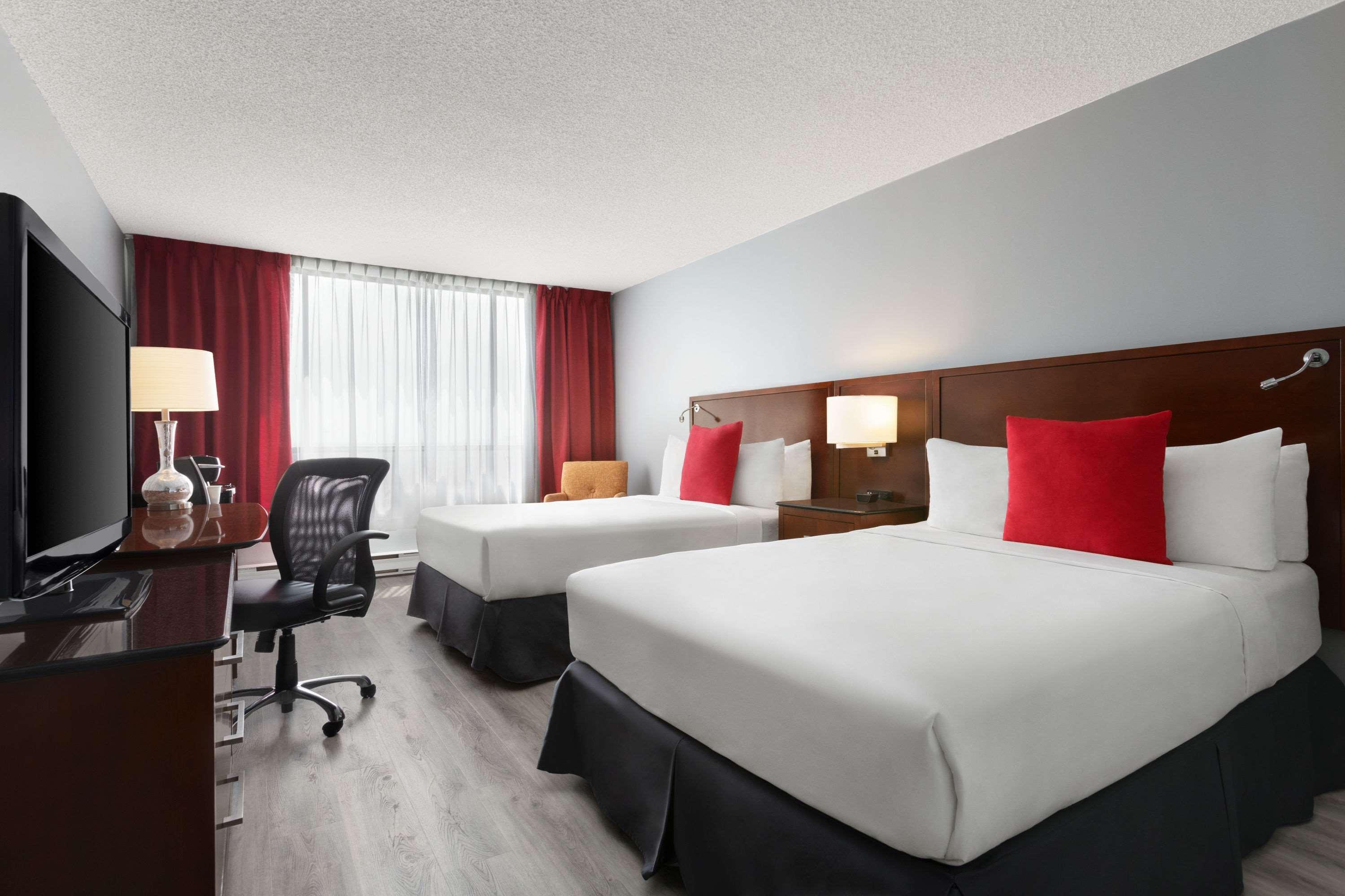 Travelodge By Wyndham Quebec City Hotel & Convention Centre Buitenkant foto